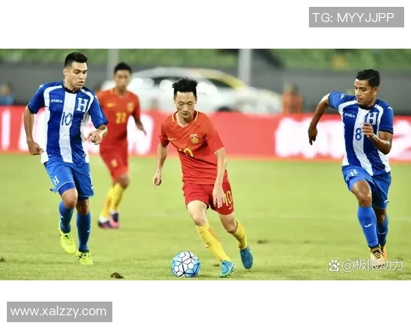 昔日绿茵传奇再现光辉岁月,老足球明星风采照亮球迷心中梦想 昔日绿茵传奇再现光辉岁月,老足球明星风采照亮球迷心中梦想