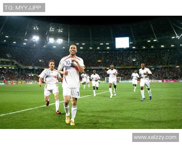 法国足球明星球员盘点:从齐达内到姆巴佩的辉煌传奇 法国足球明星球员盘点:从齐达内到姆巴佩的辉煌传奇