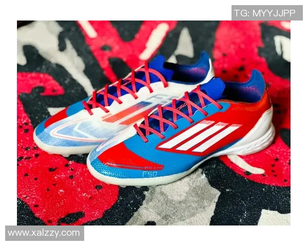 个性化定制球星专属足球鞋设计图赏 玩转炫酷独特风格 个性化定制球星专属足球鞋设计图赏 玩转炫酷独特风格