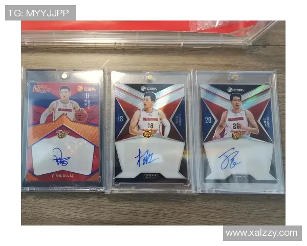 足球球星卡亲笔签名是真是假 如何辨别真伪及市场价值解析 足球球星卡亲笔签名是真是假 如何辨别真伪及市场价值解析